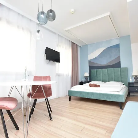 The Goat Rynek Апартаменти